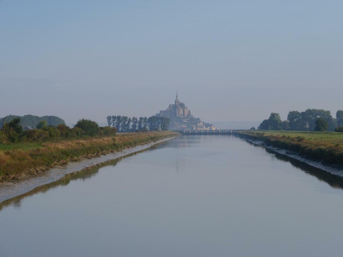Les Gites Du Couesnon Pontorson Buitenkant foto